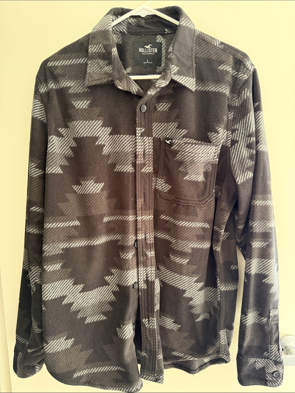 Hollister Men's Fleece Shirt